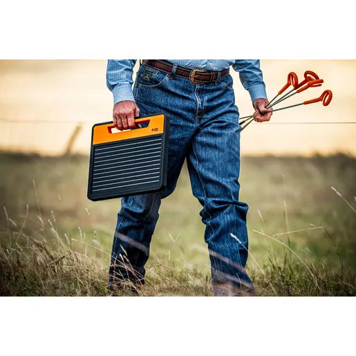Gallagher S120 Lithium Solar Energizer