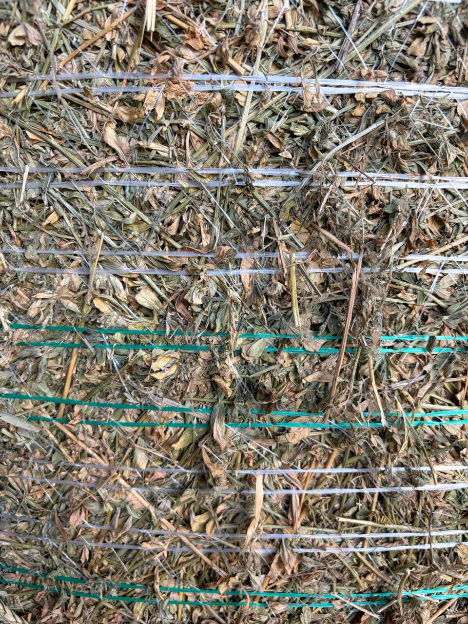 Lucerne 4x4 Round Bale