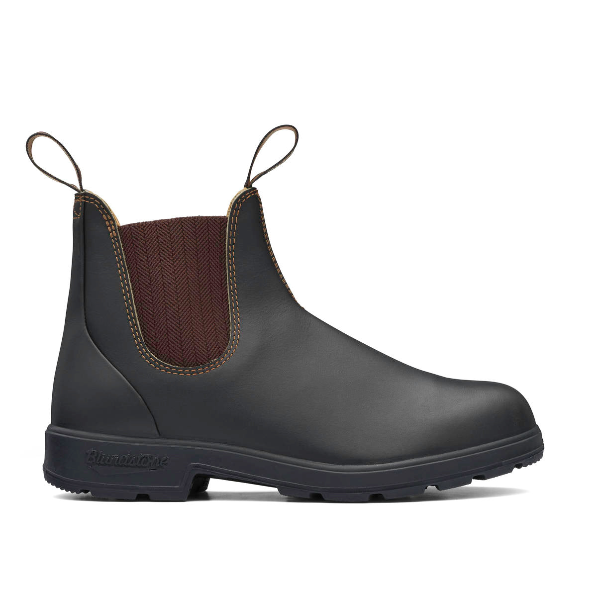 A Blundstone Boot #600 with a soft brown leather upper, leather lining, and a black PU midsole.