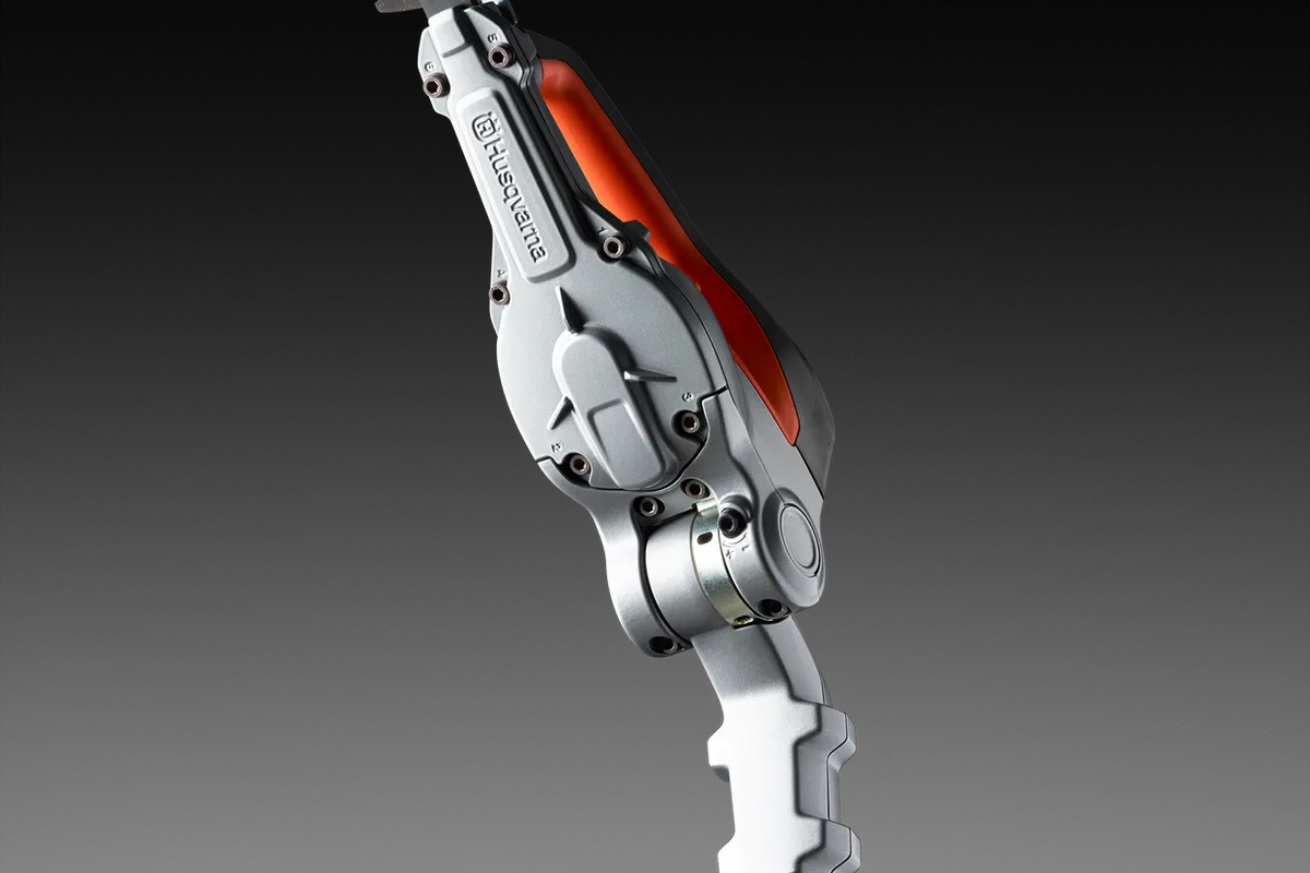 Husqvarna 520iHT4 Telescopic Hedge Trimmer - Skin Only